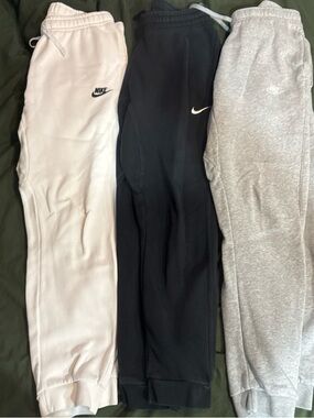 Nike Men’s Joggers Sweatpants Trio in White, Black & Gray Medium